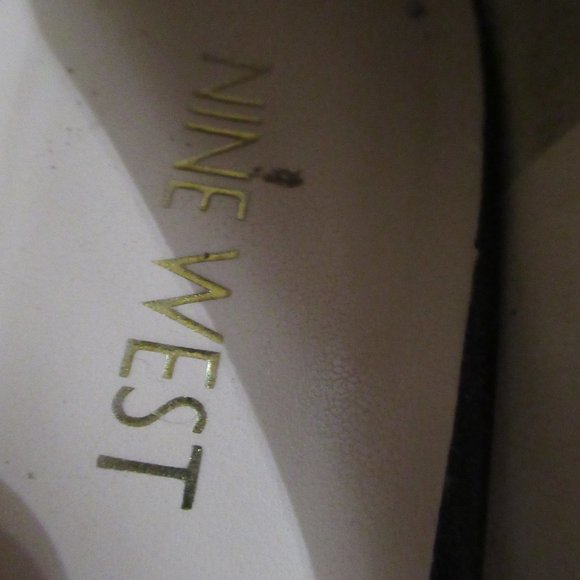 Nine west heels barely used - Picture 2 of 4